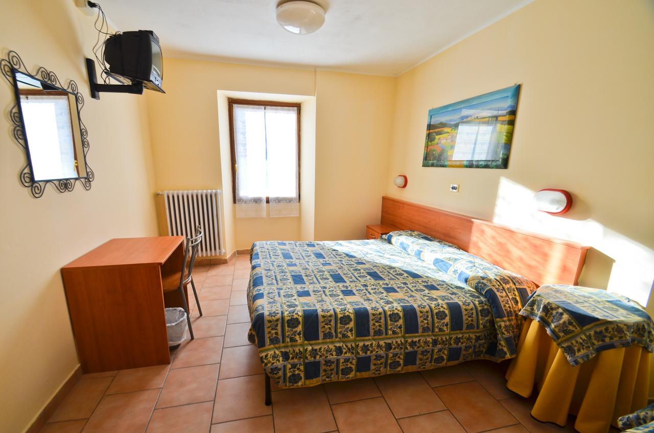 Hotel Miramonti Клавире Экстерьер фото