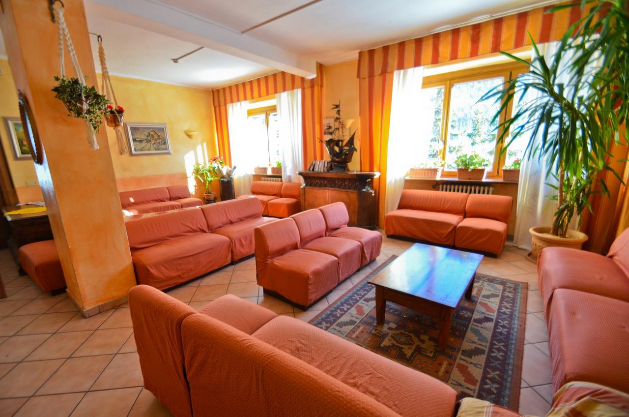 Hotel Miramonti Клавире Экстерьер фото